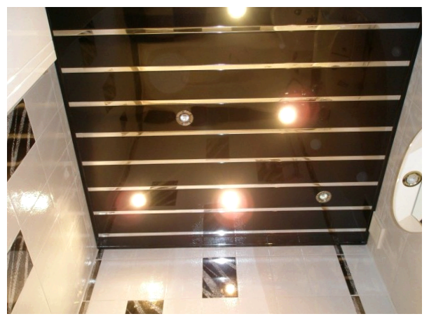 Установка пластиковых панелей на потолок: различные способы крепления